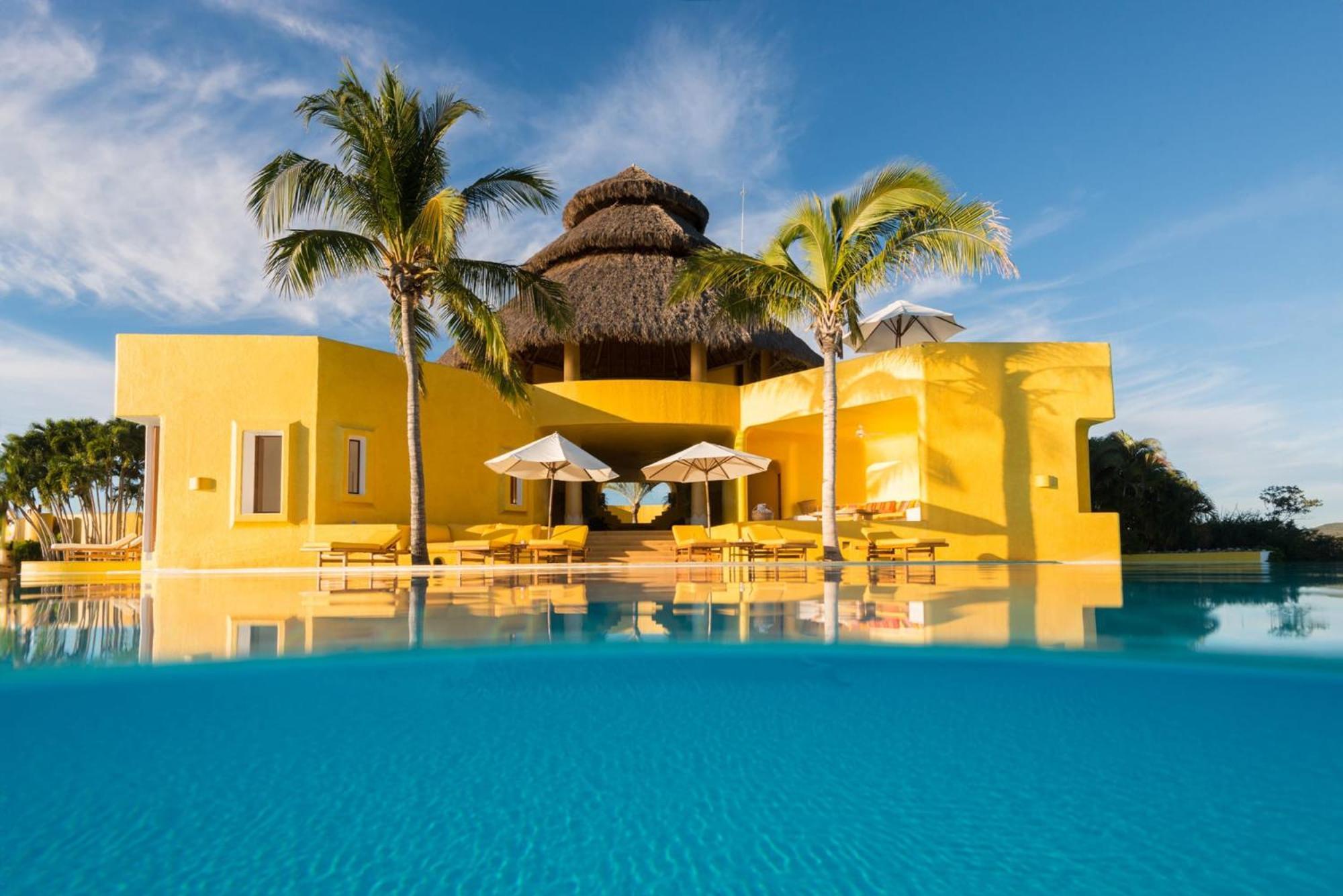 Sol De Oriente In Careyes Hotel Exterior photo